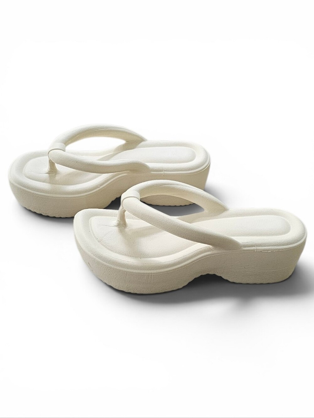 Cream Platform Flip Flop Sandals Size 8 - Picture 4 of 10